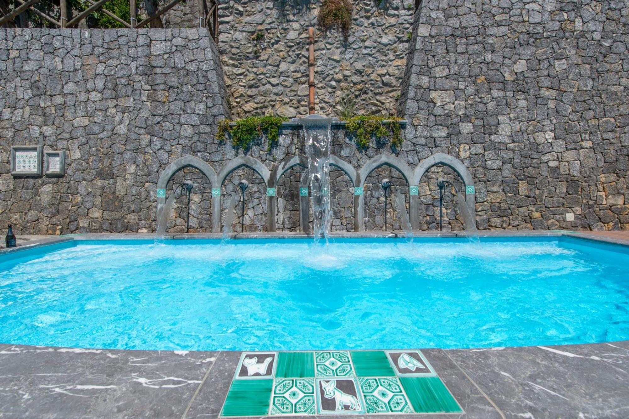 Le Contrade By Sosore Holiday Homes -Amalfi Coast Furore Habitación foto